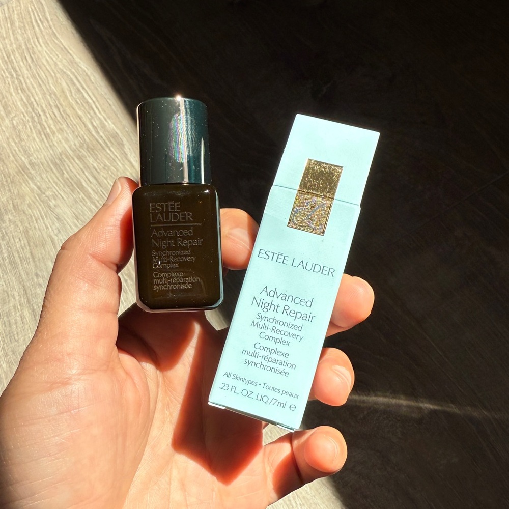Estée Lauder Advanced Night Repair Serum – Travel Size 7ml (New)